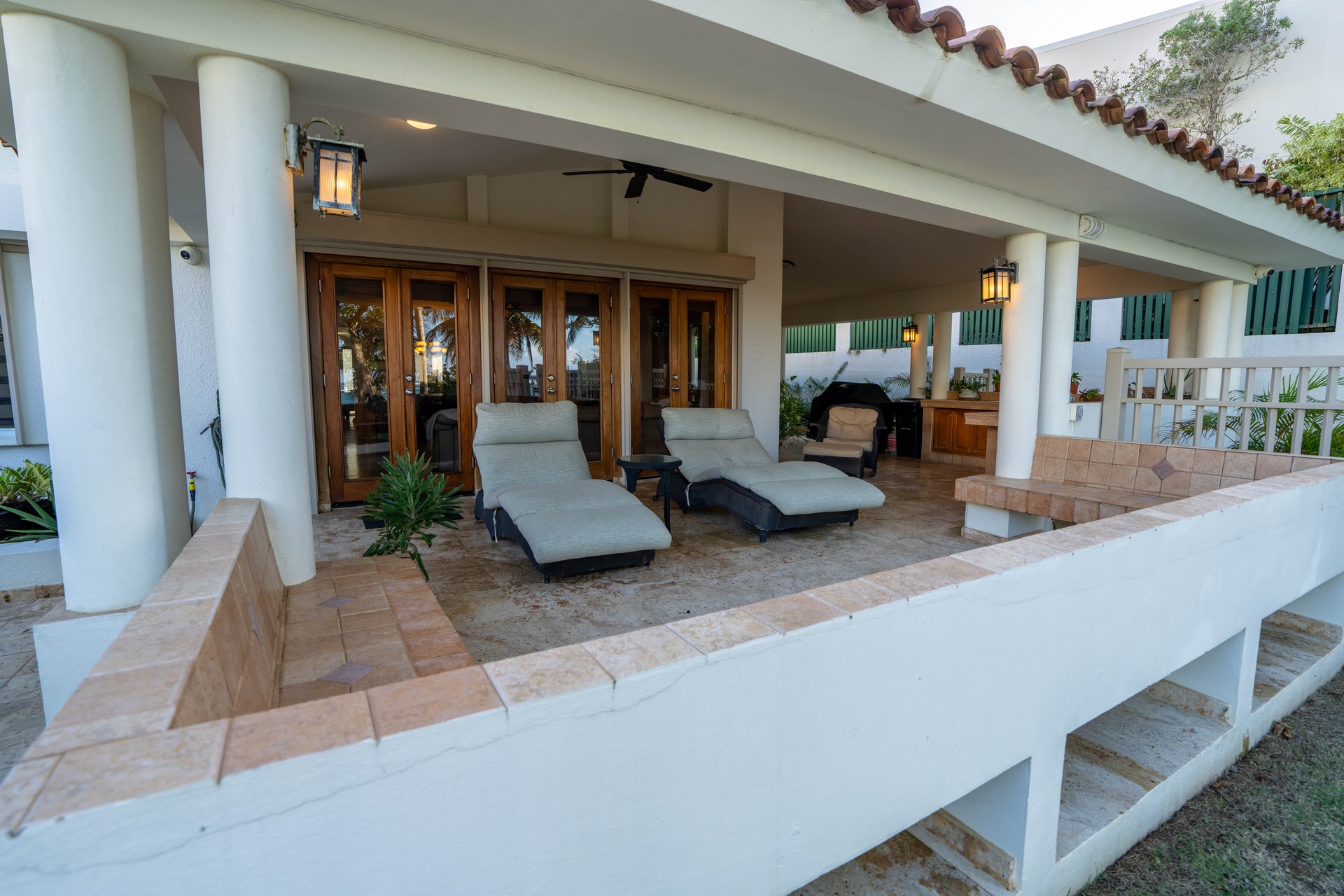Aerial view of Villa Paraíso directly on the Dorado Beach shoreline